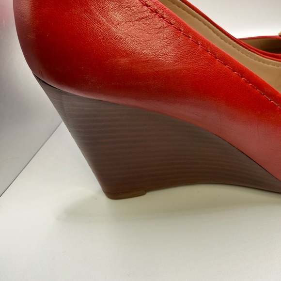 Tory Burch Scarlet Red Wedges with Gold Accent - Picture 10 of 13